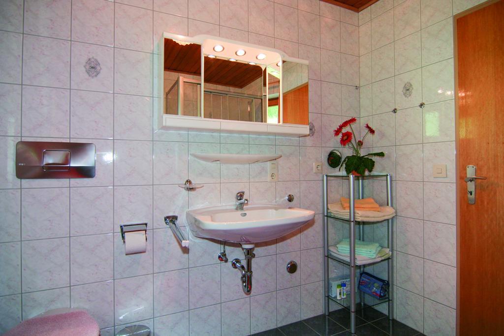 Ferienwohnung Gebirgshausl Bischofswiesen Rum bild